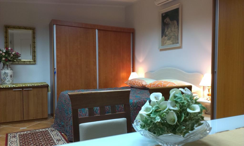 Apartment City Garden كوتور الغرفة الصورة
