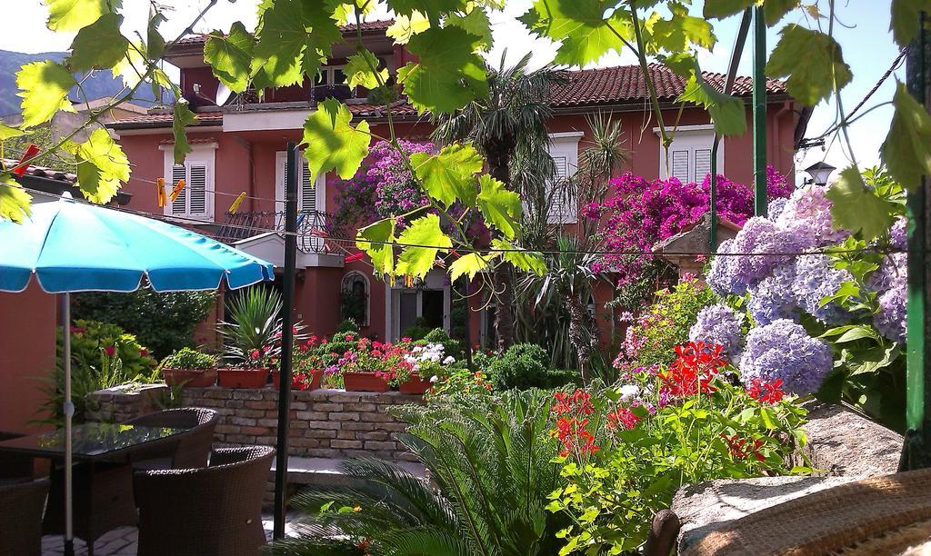 Apartment City Garden كوتور الغرفة الصورة