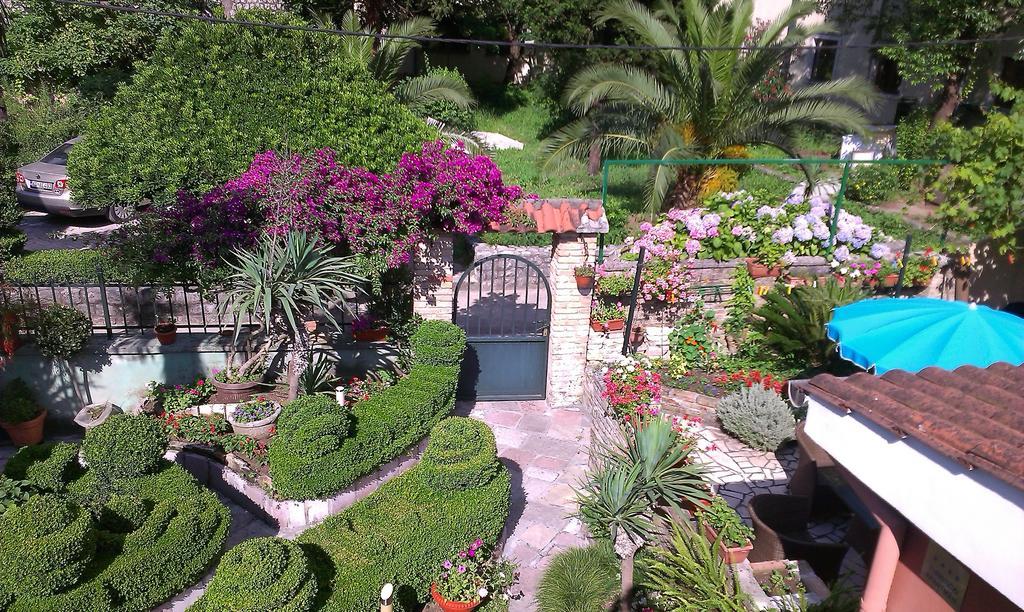 Apartment City Garden كوتور الغرفة الصورة